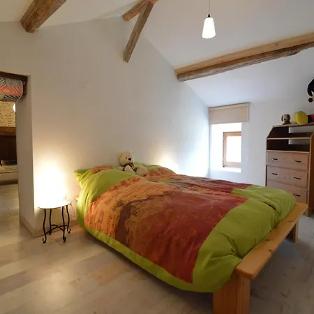 Spacious With Terrace * Frontenay-sur-Dive